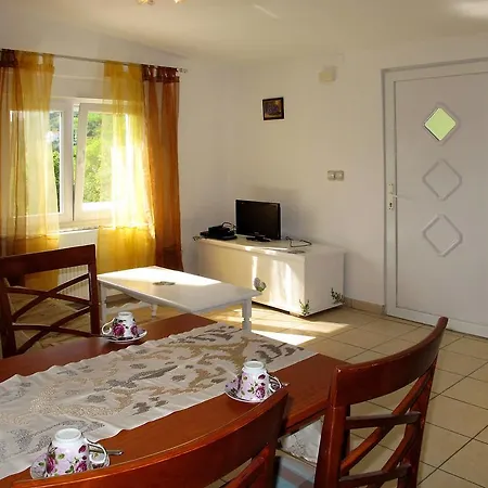 Haus Mladen 510s Apartman Baška